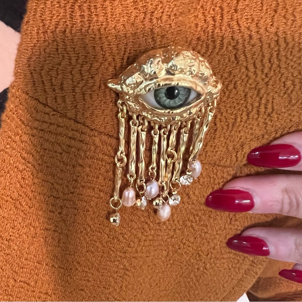 Lovers Eye Victorian Style Brooch Lapel Pin. Women's Vintage Eye Baroque Tassels - Picture 7 of 7